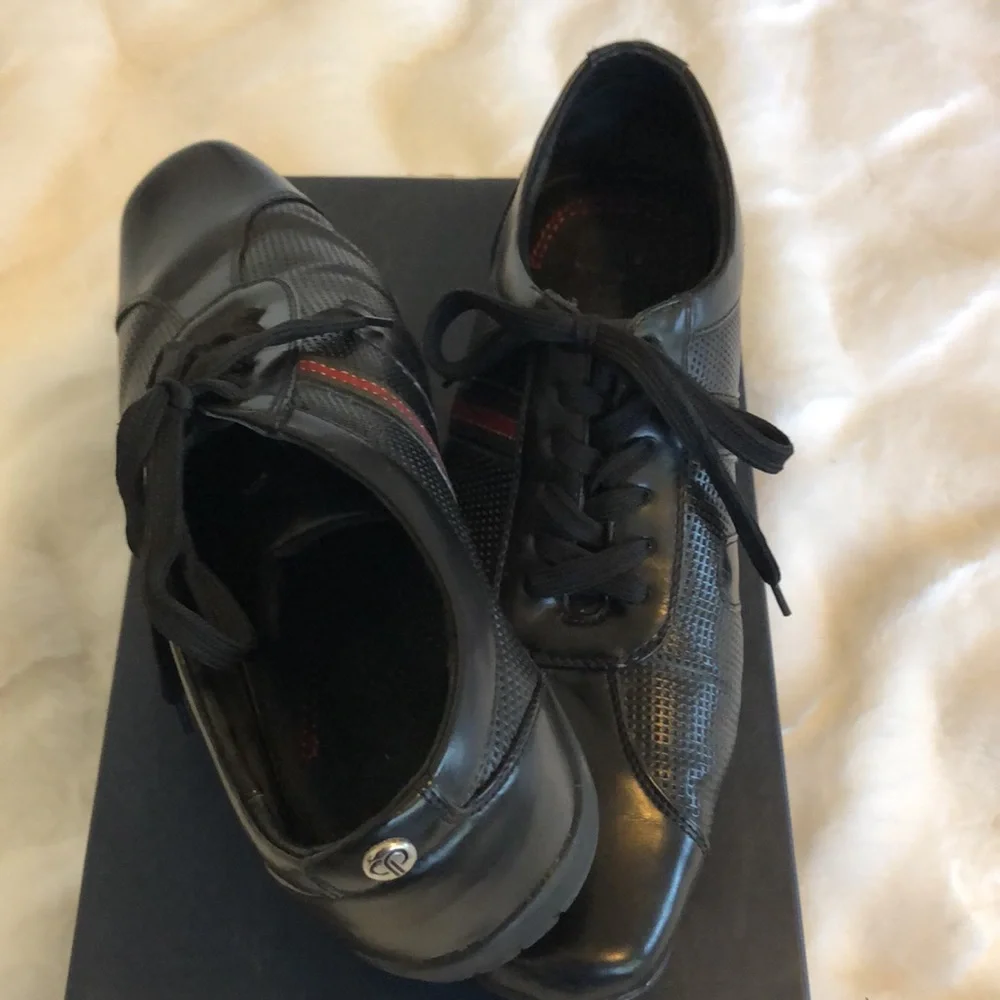 Pelle Pelle Shoes - Picture 2 of 5